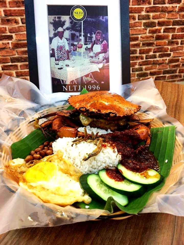 Reward Yourself With Luscious Lobster And Crab Nasi Lemak Available At Very Affordable Amount Klnow